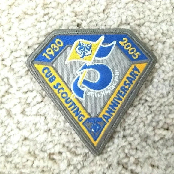 Boy Scouts Cub Scouts 75th Anniversary Patch - Picture 1 of 2